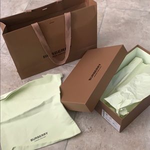 Burberry gift bag, shoe box and dust bag